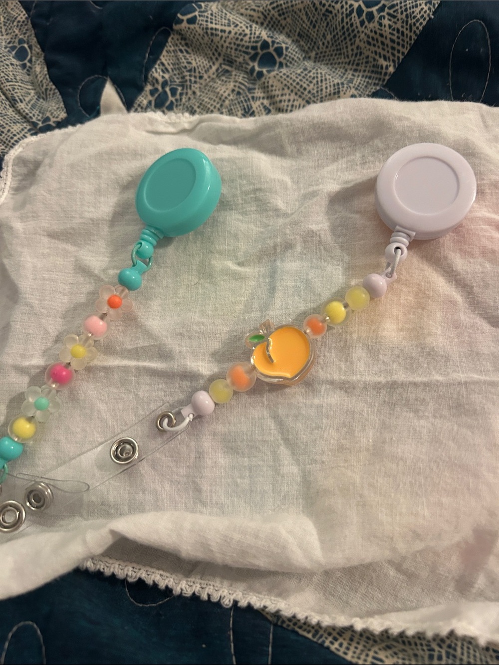 Cute Beaded Peach Badge Reel - Pastel Multicolor